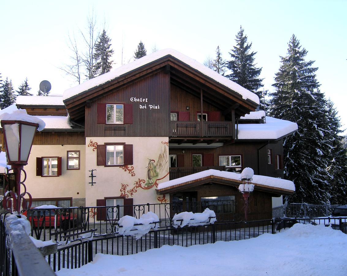 Chalet Dei Pini Aparthotel Мадона ди Кампильо Екстериор снимка