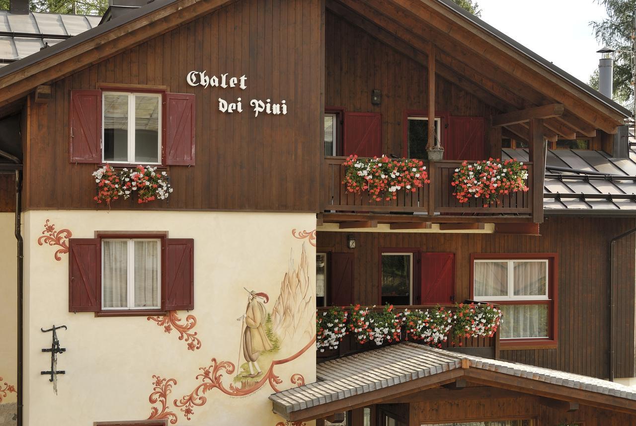 Chalet Dei Pini Aparthotel Мадона ди Кампильо Екстериор снимка